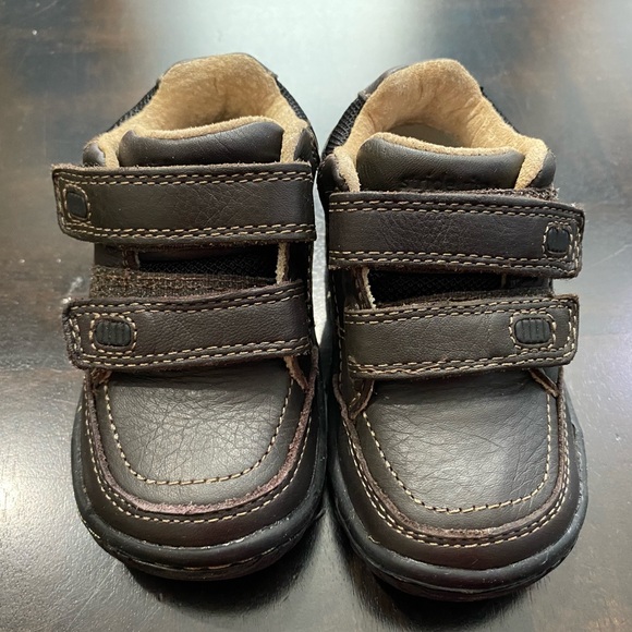 Stride Rite Pierce Dark Brown Velcro Size 4M - Picture 3 of 10